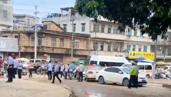 Stabbing at kindergarten in China leaves 6 dead, continues series of knife attacks in gun-free country