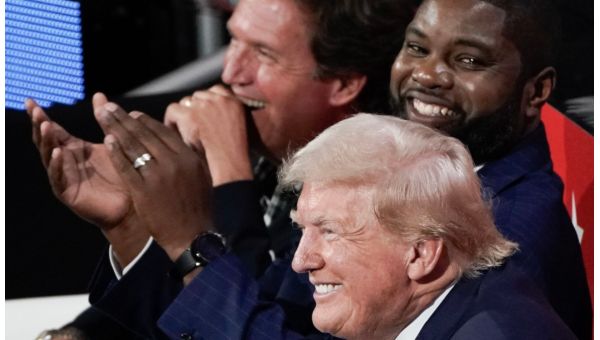 Kamala Takes The Stage, Fans Take Off – Obama and Springsteen Stole the Show [WATCH]