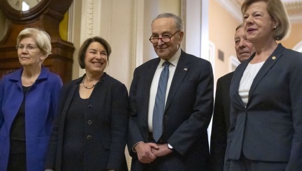 Democrats stick with Schumer as leader