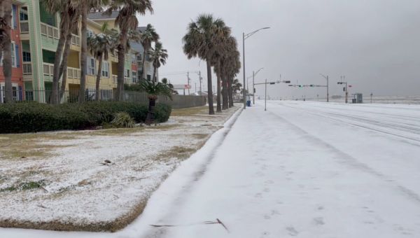 Winter storm moves into Florida and the Carolinas after dropping record-breaking snow in New Orleans
