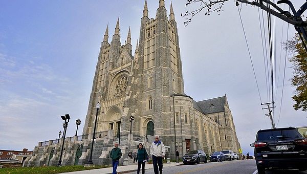 1,000 at vigil remember Maine shooting victims