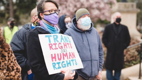 Judge strikes down Arkansas ban on transition care for minors