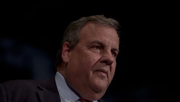 If Chris Christie Debates Without Donald Trump, Does He Make a Sound?