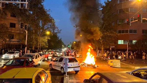 Iranian protesters executed and journalist arrested amid crackdown following protests | CNN