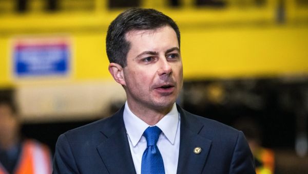 Buttigieg to visit East Palestine following train derailment and chemical spill