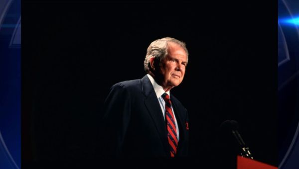 Pat Robertson, Christian televangelist and one-time presidential candidate, dies at age 93 – WSVN 7News | Miami News, Weather, Sports | Fort Lauderdale