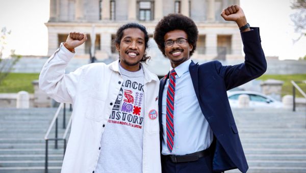 Tennessee Democrat expelled by GOP over protests wins back seat