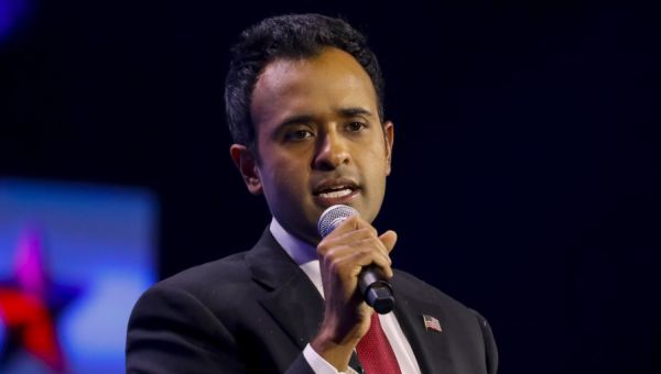 Vivek Ramaswamy suggests U.S. may be aiding Ukraine because of a Hunter Biden deal