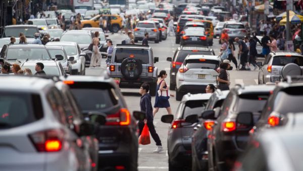 NY Gov Hochul delays controversial NYC congestion pricing plan 'indefinitely'