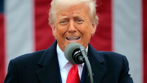 Trump tells Canadians to ‘elect the man’ who will let Canada become the 51st state