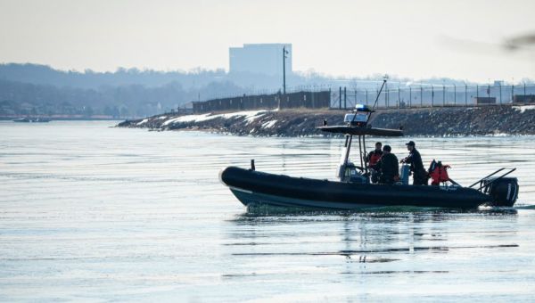 Following deadly plane crash, Trump blames Democrats, DEI without evidence