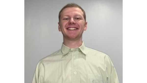 Airman who set self on fire grew up on religious compound, had anarchist past