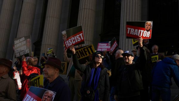 Republicans Distance Themselves From Puerto Rico Insult at Trump's MSG Rally