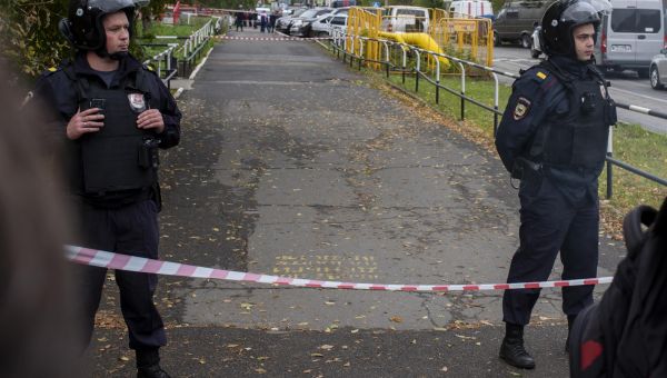 At least 15, including 11 children, killed in central Russia school shooting – La Prensa Latina Media