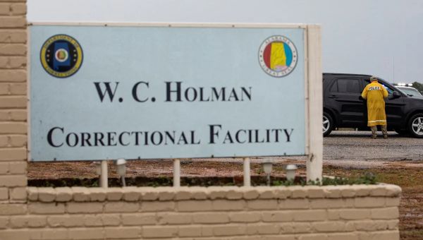 Alabama carries out the nation’s second nitrogen gas execution