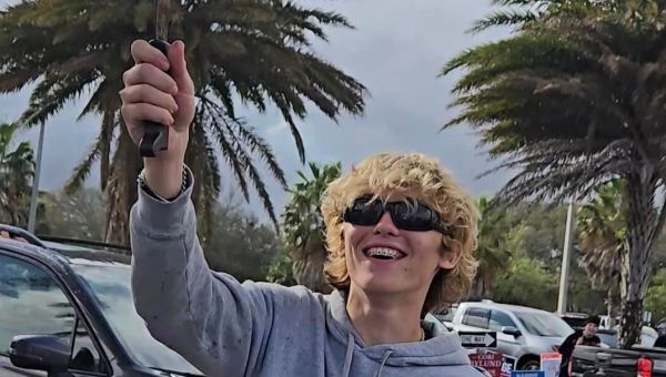 Trump Supporter Arrested After Brandishing Machete at Early-Voting Site