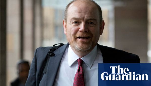 CNN names Mark Thompson, ex-BBC director general, new chief executive