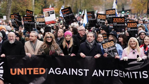 Tens of thousands gather for rally against antisemitism amid Gaza truce