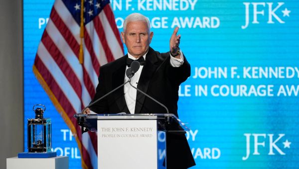 Mike Pence awarded JFK Profile in Courage award for certifying 2020 presidential election on Jan. 6 - The Boston Globe