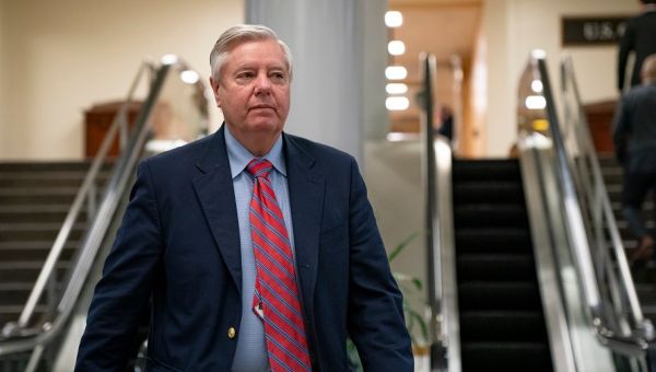 Graham breaks with Trump on national abortion ban