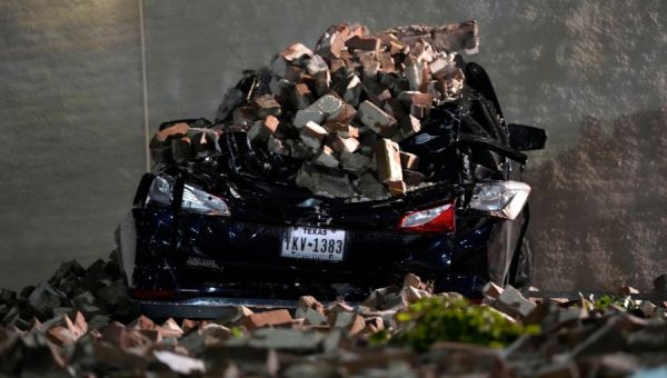 Severe storms kill at least 4 in Houston