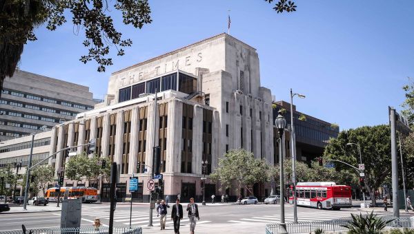 LA Times editor resigns after newspaper owner blocked plans to endorse Kamala Harris