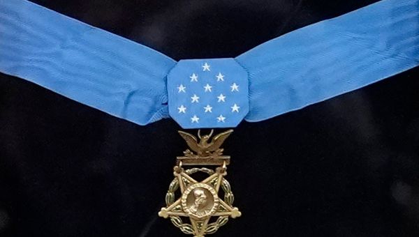 Upstate NY war hero honored with Medal of Honor for bravery