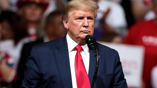 VonShitzinpants Loses It Over Flags Being Half-Staff During Inauguration