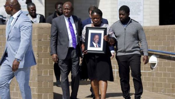 Video shows Virginia deputies pile on top of Irvo Otieno before his death – The Boston Globe