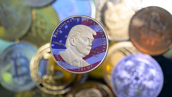 Trump Rewards Top Meme Coin Investors With Access at Private Dinner