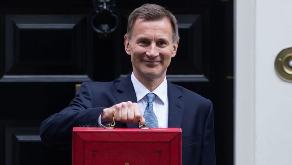 Jeremy Hunt in pre-election Budget tax giveaway