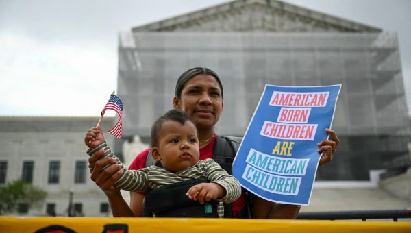 Supreme Court wrestles with limiting judges’ power in birthright citizenship case – The Boston Globe