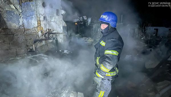 Ukraine-Russia war – live: Anti-Putin paramilitaries ‘destroy’ Russian squadron in surprise cross-border raid