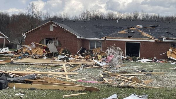 Severe Storms with Tornadoes Kill at Least 3 in the Central US