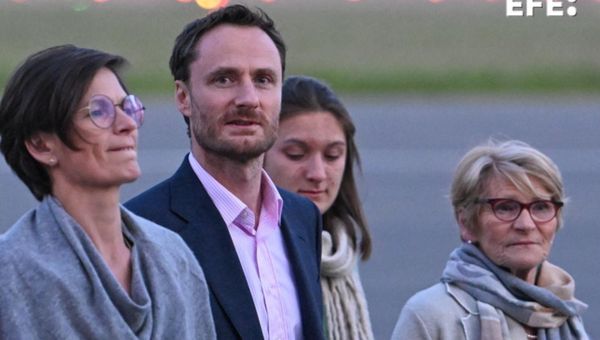 Belgian freed by Iran gets hero’s welcome in Brussels