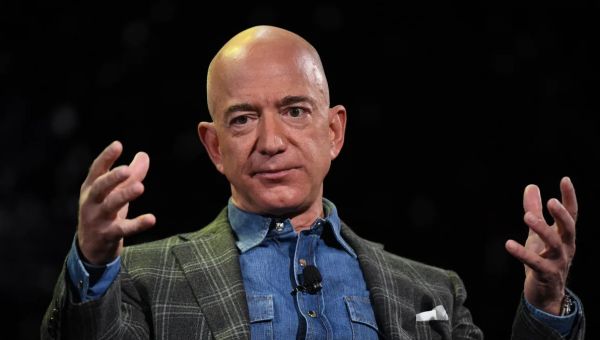 Bezos Costs WaPo 200K Subscribers Over Endorsement Block