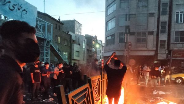 Commander of Revolutionary Guards warns Iranian youth over protests
