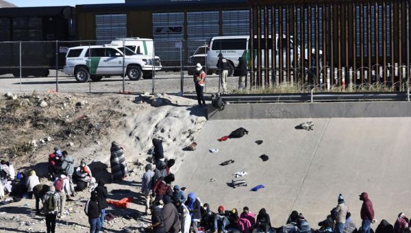 Migrants gather in Mexico as end nears for US asylum limits