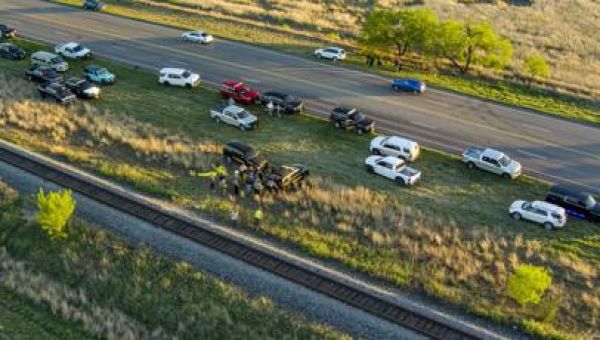2 dead in rail car; human smuggling investigation indicated