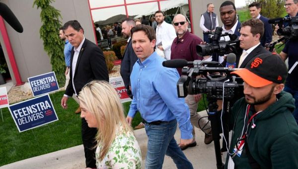 In Sioux Center, Ron DeSantis draws parallels between Florida and Iowa