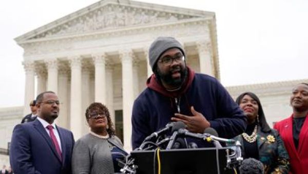 In surprise ruling, Supreme Court sides with Black voters in closely watched Alabama redistricting case