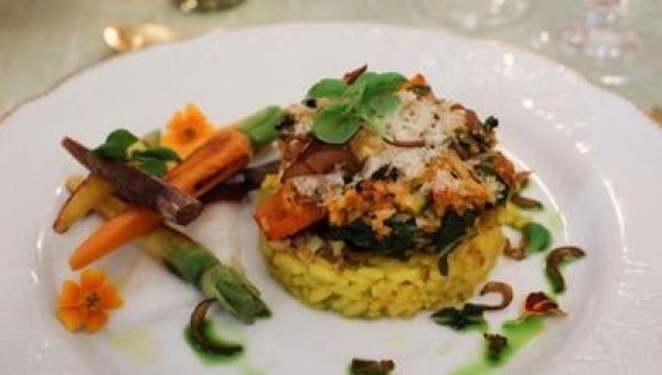 Bidens to greet India’s Modi with lotus blooms, but no Gujarati food