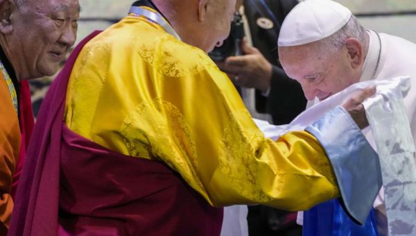 Pope joins shamans, monks and evangelicals to highlight Mongolia’s faith diversity, harmony