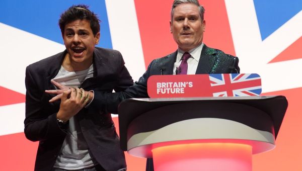 Keir Starmer Brushes Off Heckler To Show He Is Ready To Be Prime Minister
