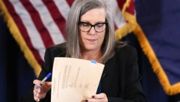 Hobbs orders soldiers to help near border but not at Lukeville crossing