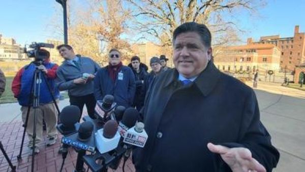 U.S. Supreme Court refuses to block Illinois assault weapons ban as full legal challenges progress