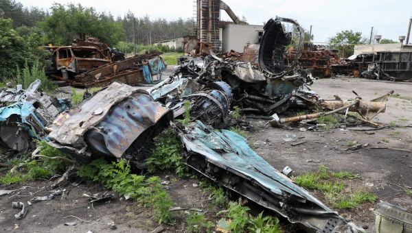 A Russian Su-34 fighter jet mysteriously burned down deep inside Russian territory, video appears to show