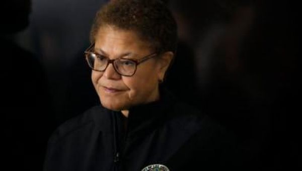 Los Angeles Mayor Karen Bass’s home broken into with her inside