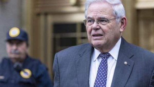 Bob Menendez to launch bid for New Jersey Senate seat during federal trial