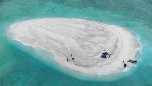 Philippines denies ‘irresponsible’ Chinese report on disputed reef